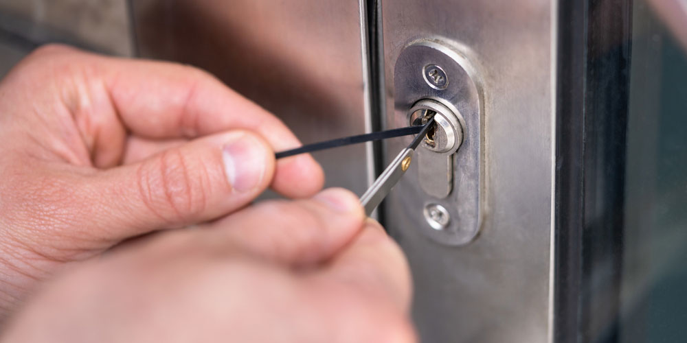 How to Pick an Office Door Lock